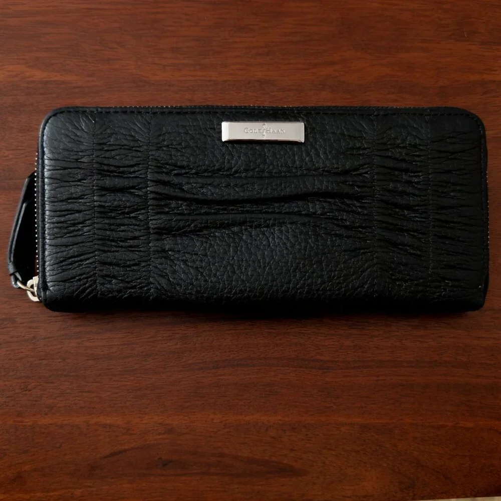 Cole Haan Black Leather Zip Around Wallet – Textured Leather